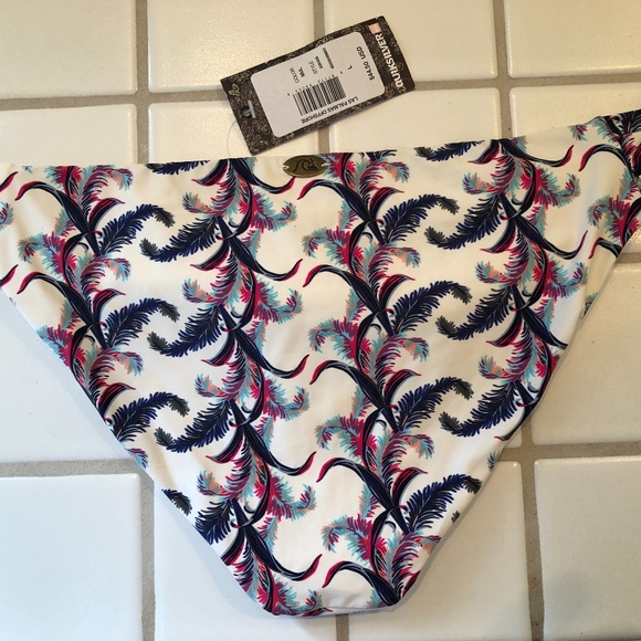 QUIKSILVER (ROXY) Swim Quiksilver Bikini Bottoms Size Large Roxy Nwt Poshmark